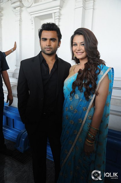 Nee-Jathaga-Nenundali-Movie-Opening